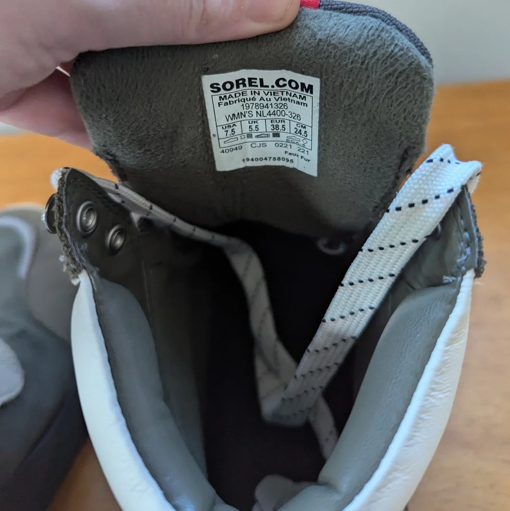 Sorel Kinetic Renegade Alphine‎ Tundra Waterproof Hiking Boot